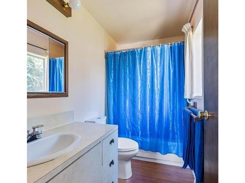 312 Maliview Dr, Salt Spring, BC - Indoor Photo Showing Bathroom