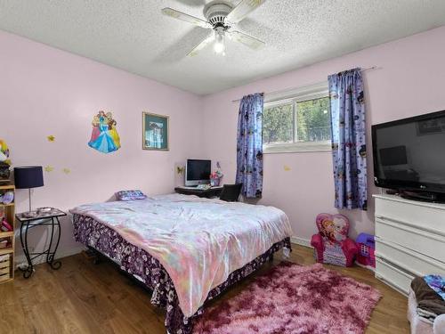 4683 Birch Lane, Barriere, BC - Indoor Photo Showing Bedroom