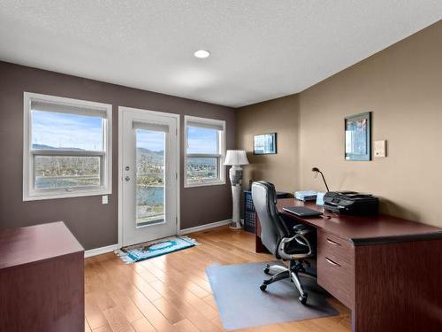 758 Chaparral Place, Kamloops, BC - Indoor Photo Showing Office