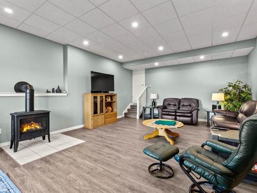 758 Chaparral Place, Kamloops, BC - Indoor Photo Showing Basement