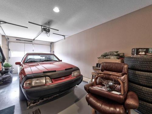 758 Chaparral Place, Kamloops, BC - Indoor Photo Showing Garage