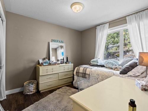 1837 Miller Rd, Merritt, BC - Indoor Photo Showing Bedroom