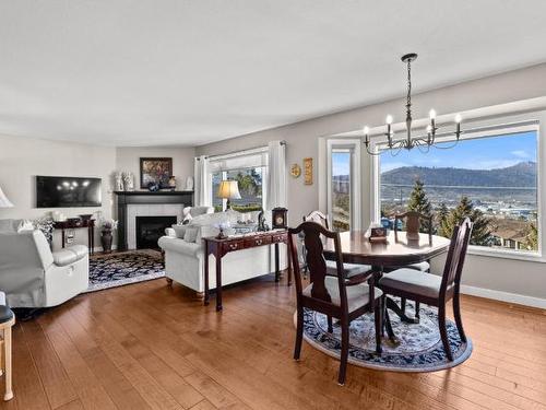 5-1575 Springhill Drive, Kamloops, BC - Indoor With Fireplace