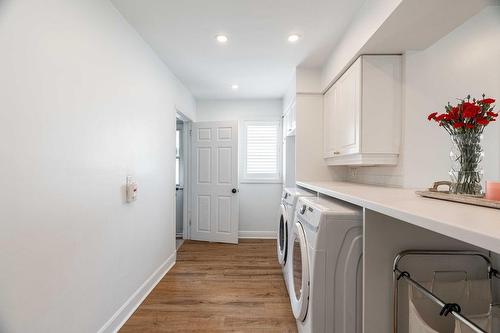 14 Northdale Street, London, ON - Indoor Photo Showing Laundry Room