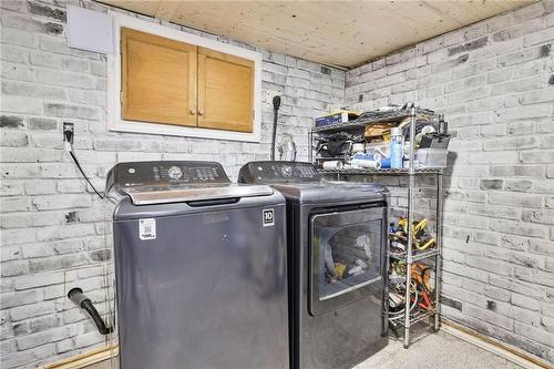 4556 Simcoe Street, Niagara Falls, ON - Indoor Photo Showing Laundry Room