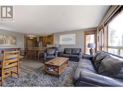 375 Raven Ridge Road Unit# 204, Big White, BC - Indoor Photo Showing Living Room