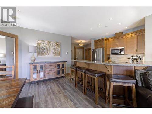 375 Raven Ridge Road Unit# 204, Big White, BC - Indoor Photo Showing Kitchen With Upgraded Kitchen