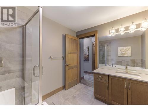 375 Raven Ridge Road Unit# 204, Big White, BC - Indoor Photo Showing Bathroom