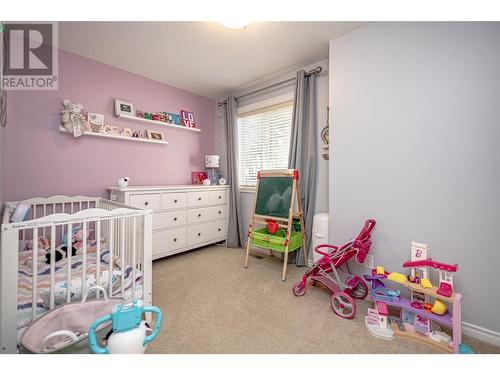 1798 Olympus Way Unit# 8, West Kelowna, BC - Indoor Photo Showing Bedroom