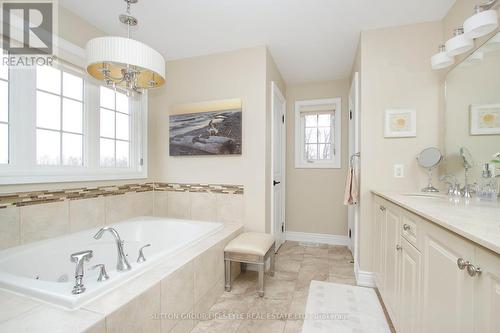357 Shipway Ave, Clarington, ON - Indoor Photo Showing Bathroom