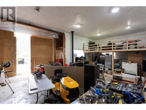 1538 Highway 6, Cherryville, BC - Indoor Photo Showing Laundry Room