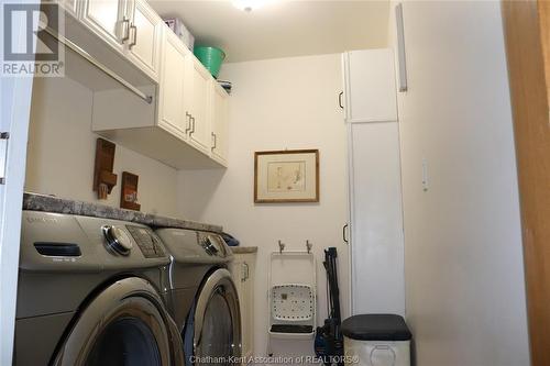 931 Charing Cross Rd Road, Chatham, ON - Indoor Photo Showing Laundry Room