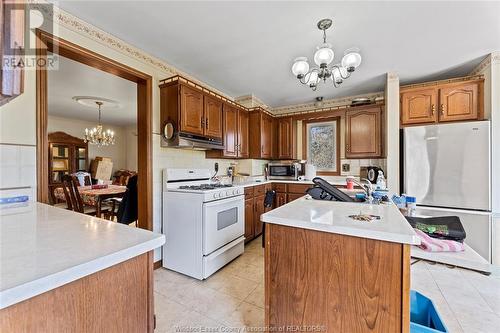 8550 Disputed Road, Lasalle, ON - Indoor Photo Showing Kitchen With Double Sink