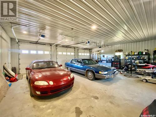 Solitude Acres, Fertile Belt Rm No. 183, SK - Indoor Photo Showing Garage