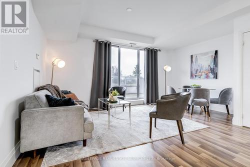 #308 -222 Finch Ave W, Toronto, ON - Indoor Photo Showing Living Room