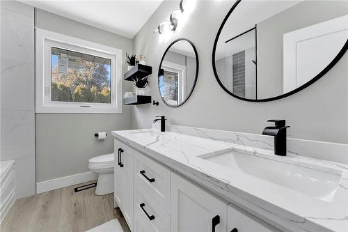 178 Seminole Road, Ancaster, ON - Indoor Photo Showing Bathroom