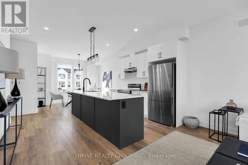 #56 -1595 Capri Cres, London, ON - Indoor Photo Showing Kitchen With Upgraded Kitchen