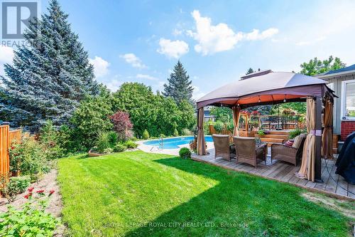 21 Kortright Rd E, Guelph, ON - Outdoor With In Ground Pool With Deck Patio Veranda With Backyard