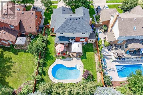 21 Kortright Rd E, Guelph, ON - Outdoor With In Ground Pool