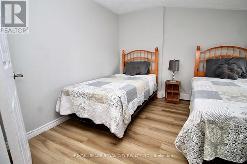 88 Main Street, Northern Bruce Peninsula, ON - Indoor Photo Showing Bedroom