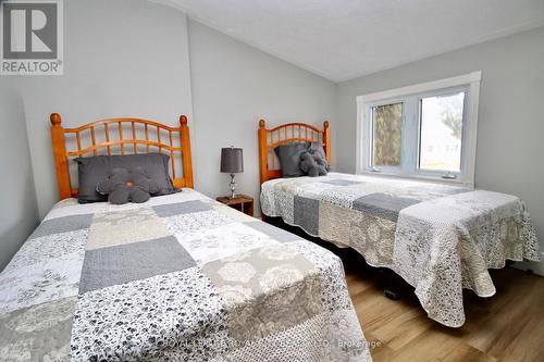 88 Main Street, Northern Bruce Peninsula, ON - Indoor Photo Showing Bedroom