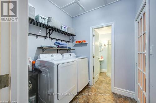 4367 Ontario St, Lincoln, ON - Indoor Photo Showing Laundry Room