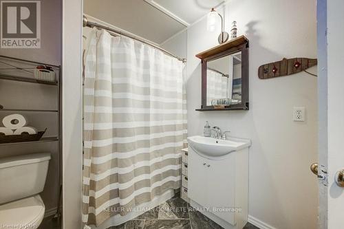 4367 Ontario Street, Lincoln, ON - Indoor Photo Showing Bathroom