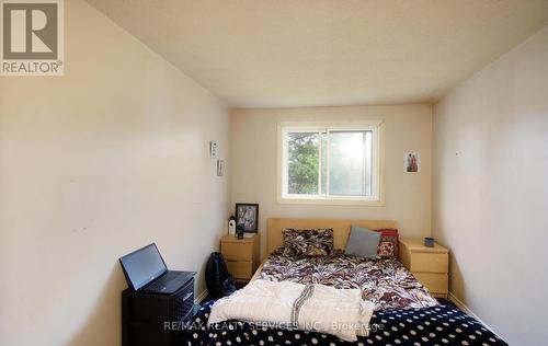 #6 -88 Avonwood Dr, Perth East, ON - Indoor Photo Showing Bedroom