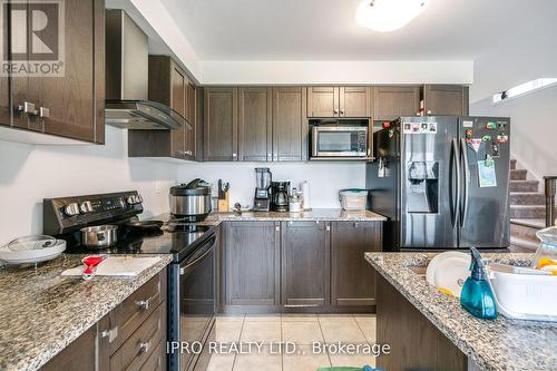 8794 Sourgum Ave, Niagara Falls, ON - Indoor Photo Showing Kitchen