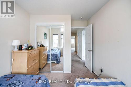 8794 Sourgum Avenue, Niagara Falls, ON - Indoor Photo Showing Bedroom