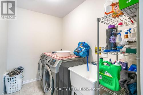 8794 Sourgum Avenue, Niagara Falls, ON - Indoor Photo Showing Laundry Room