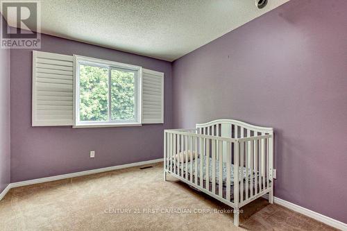 78 Benedict Crt, London, ON - Indoor Photo Showing Bedroom