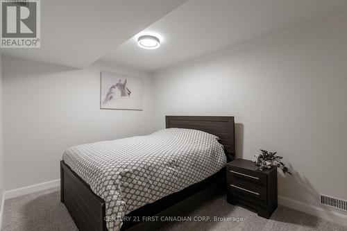 1 Church St E, Dutton/Dunwich, ON - Indoor Photo Showing Bedroom