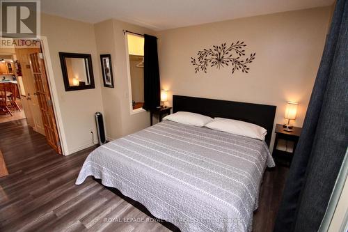 7213 6 Highway, Northern Bruce Peninsula, ON - Indoor Photo Showing Bedroom