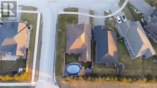 1 Drake Crt, Strathroy-Caradoc, ON -  With View