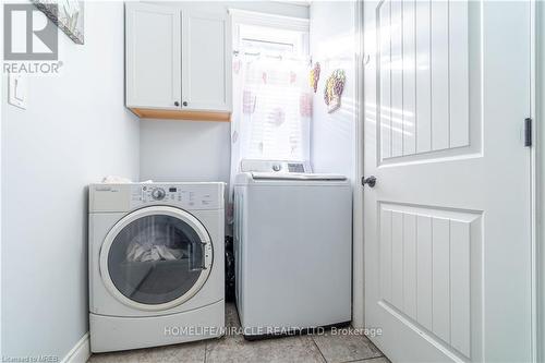 1 Drake Crt, Strathroy-Caradoc, ON - Indoor Photo Showing Laundry Room