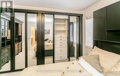 60 Impulse Circle, Brampton, ON - Indoor Photo Showing Bedroom