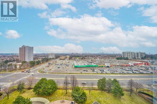 1505 - 1360 Rathburn Road E, Mississauga, ON - Outdoor With View