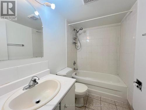107 - 17 Knightsbridge Road, Brampton, ON - Indoor Photo Showing Bathroom