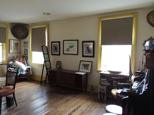469358 Grey Rd 31 Rd, Grey Highlands, ON - Indoor Photo Showing Living Room