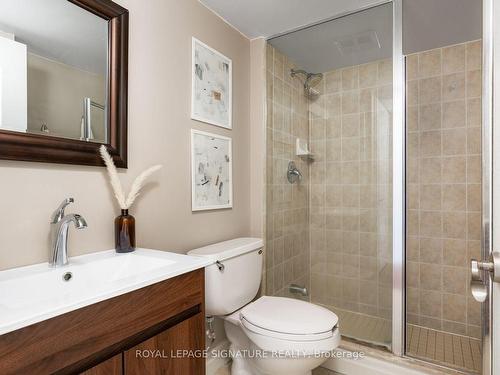1012-2121 Lake Shore Blvd W, Toronto, ON - Indoor Photo Showing Bathroom