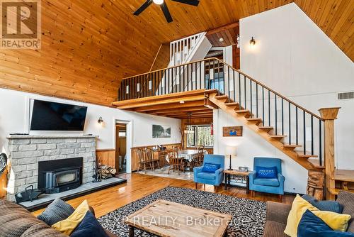137 Fell Station Dr, Kawartha Lakes, ON - Indoor Photo Showing Living Room With Fireplace