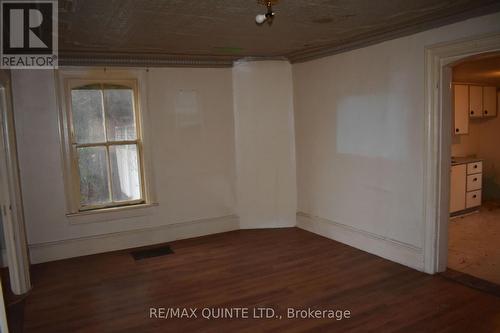 362 Main St, Prince Edward County, ON - Indoor Photo Showing Other Room