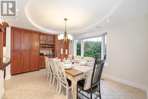 1684 Vaughan Dr, Caledon, ON - Indoor Photo Showing Dining Room