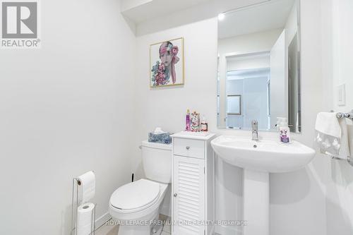 2 Seacoasts Circ, Vaughan, ON - Indoor Photo Showing Bathroom