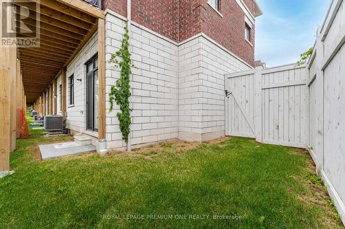 2 Seacoasts Circle, Vaughan, ON - Outdoor