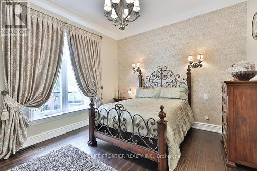 7645 16Th Sdrd, King, ON - Indoor Photo Showing Bedroom