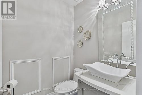 142 Larratt Lane, Richmond Hill, ON - Indoor Photo Showing Bathroom