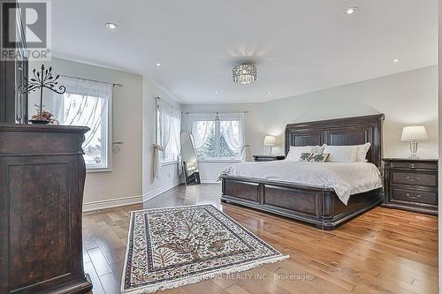 142 Larratt Lane, Richmond Hill, ON - Indoor Photo Showing Bedroom