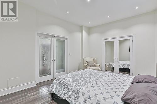 142 Larratt Lane, Richmond Hill, ON - Indoor Photo Showing Bedroom